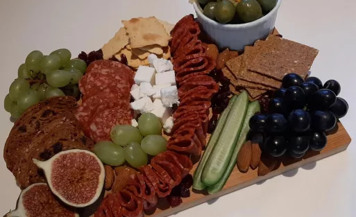 Yes, that is a vegan platter!